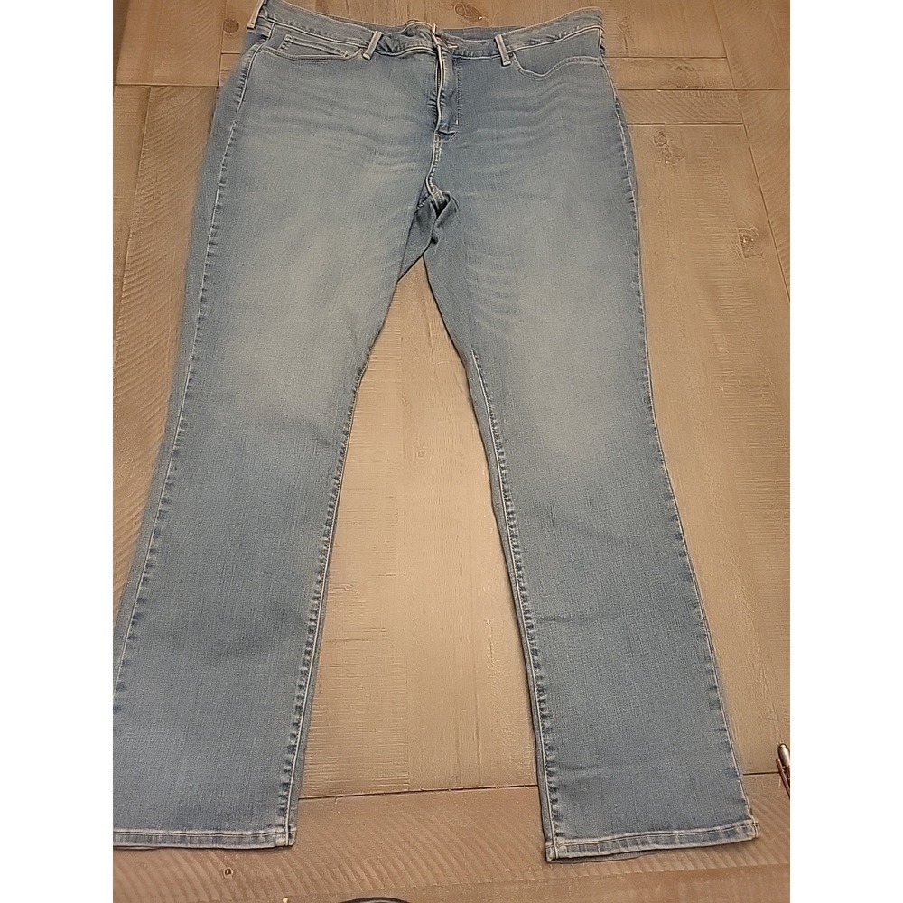 Pair of Levi Strauss Signature Mid Rise Denim Jeans W35x 32. Sz‎ 20